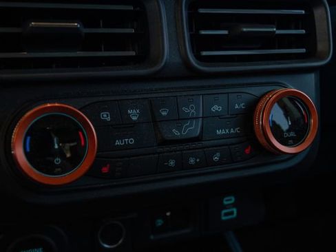 Used 2024 Ford Maverick Lariat w/ FX4 Off-Road Package image 20