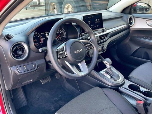 Certified 2024 Kia Forte LXS w/ LXS Technology Package image 13