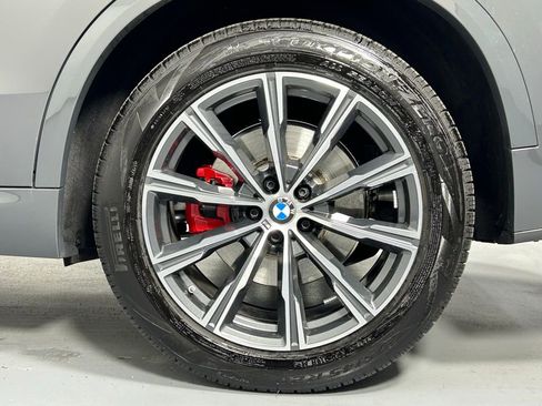 Used 2026 BMW X5 xDrive40i w/ M Sport Package image 43