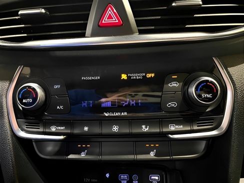 Used 2020 Hyundai Santa Fe SEL w/ Convenience + Premium Package AWD/4WD image 13