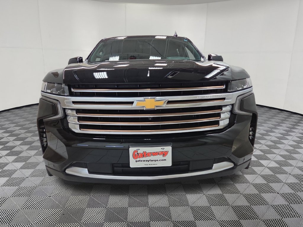 Used 2023 Chevrolet Tahoe High Country w/ Premium Package 2 AWD/4WD image 5