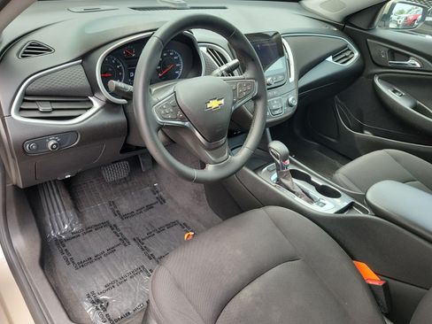 Used 2024 Chevrolet Malibu RS FWD image 21