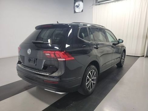 Used 2021 Volkswagen Tiguan S FWD image 3