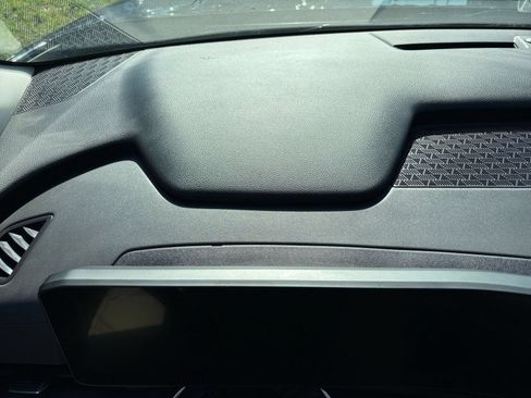 Used 2026 Kia Carnival FWD image 37