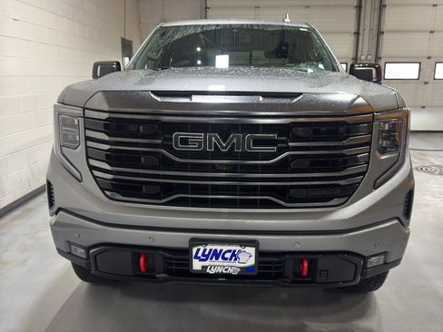 Used 2024 GMC Sierra 1500 AT4 w/ AT4 Premium Package image 8
