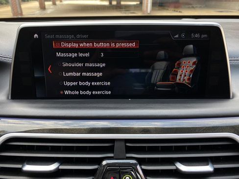 Used 2018 BMW 750i xDrive image 27