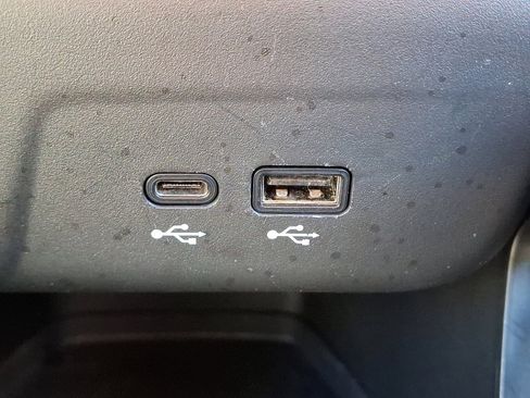 Used 2025 Chevrolet TrailBlazer LT image 23