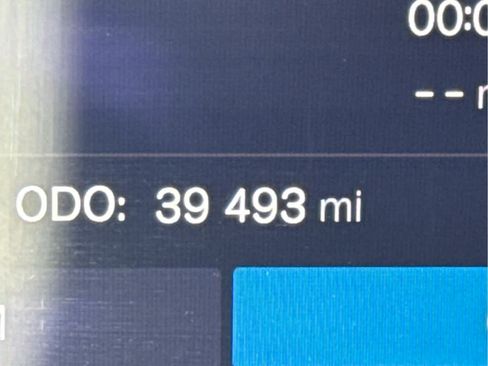 Certified 2023 Volvo XC60 B5 Plus w/ Climate Package image 44