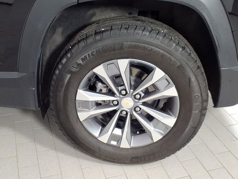 Used 2025 Chevrolet Equinox LT image 8