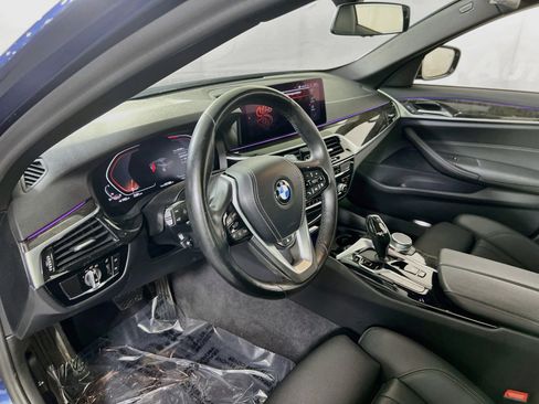 Used 2021 BMW 530i xDrive w/ Convenience Package AWD/4WD image 9