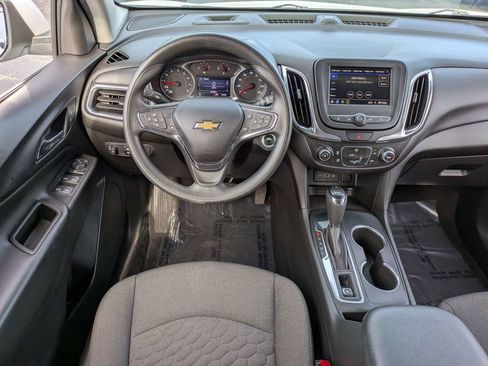 Used 2021 Chevrolet Equinox LT FWD image 16