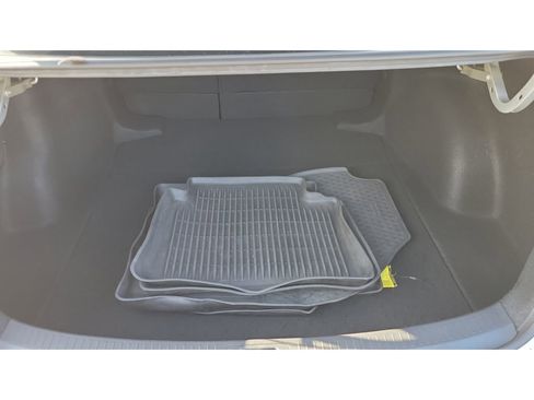 Used 2025 Toyota Corolla SE FWD image 12