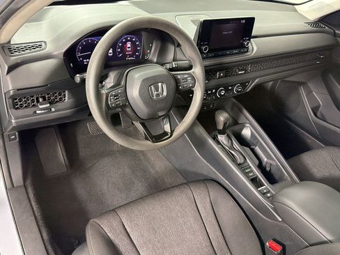 Used 2023 Honda Accord EX image 4