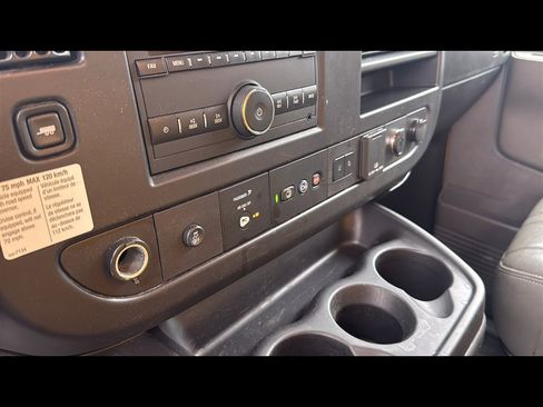 Used 2021 GMC Savana 3500 Extended w/ Power Convenience Package image 16