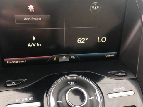 Used 2015 Ford Escape Titanium image 2