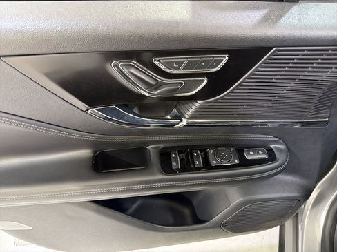 Used 2022 Lincoln Corsair FWD image 14