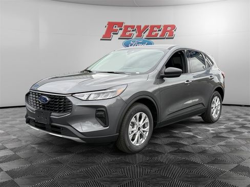New 2025 Ford Escape Active w/ Cold Weather Package image 1