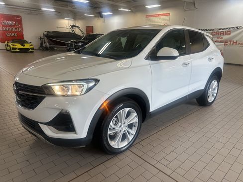 Used 2021 Buick Encore GX Preferred image 2