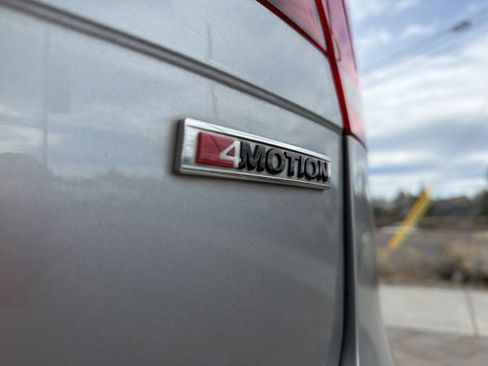 Used 2020 Volkswagen Tiguan S image 15