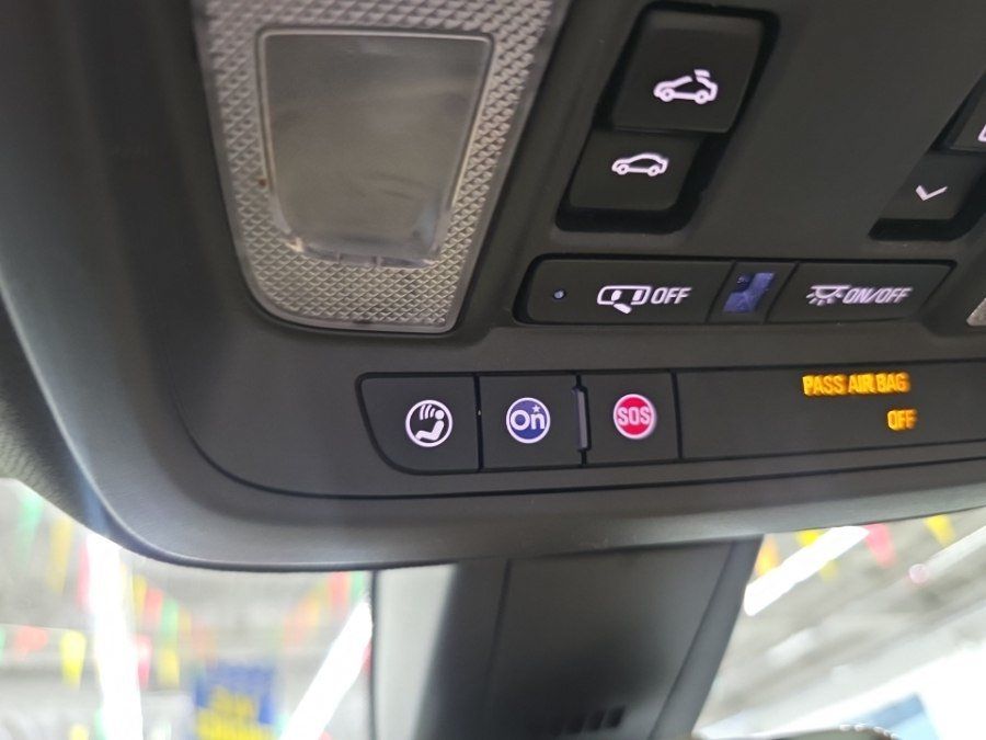Used 2017 Cadillac XT5 Luxury w/ Driver Awareness Package AWD/4WD image 28