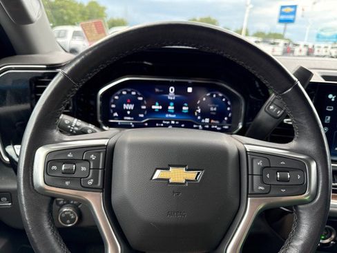 Used 2022 Chevrolet Silverado 1500 LT image 26