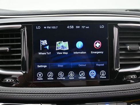 Used 2017 Chrysler Pacifica Platinum image 26