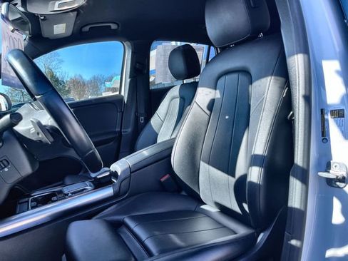 Used 2023 Mercedes-Benz GLA 250 4MATIC image 15