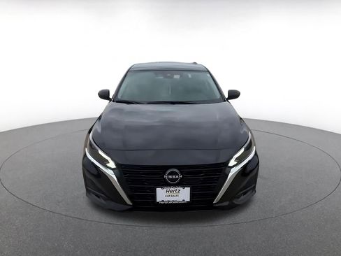 Used 2025 Nissan Altima 2.5 SV image 4