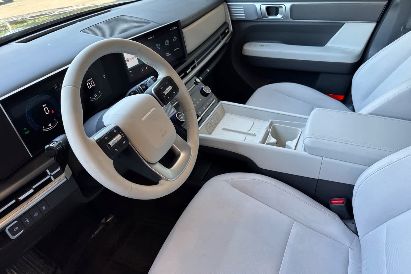 Used 2026 Hyundai Santa Fe SE AWD/4WD image 11