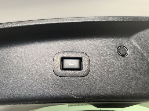 Used 2018 INFINITI QX80 2WD w/ Driver Assistance Package image 38