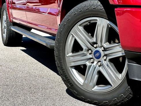 Used 2019 Ford F150 XLT w/ Equipment Group 302A Luxury AWD/4WD image 2