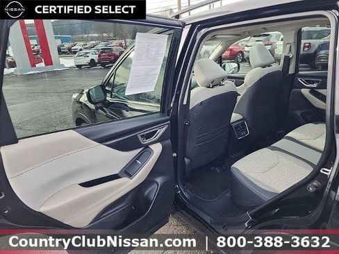 Used 2020 Subaru Forester Premium image 25