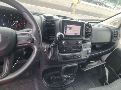 Used 2022 RAM ProMaster 2500 FWD image 6