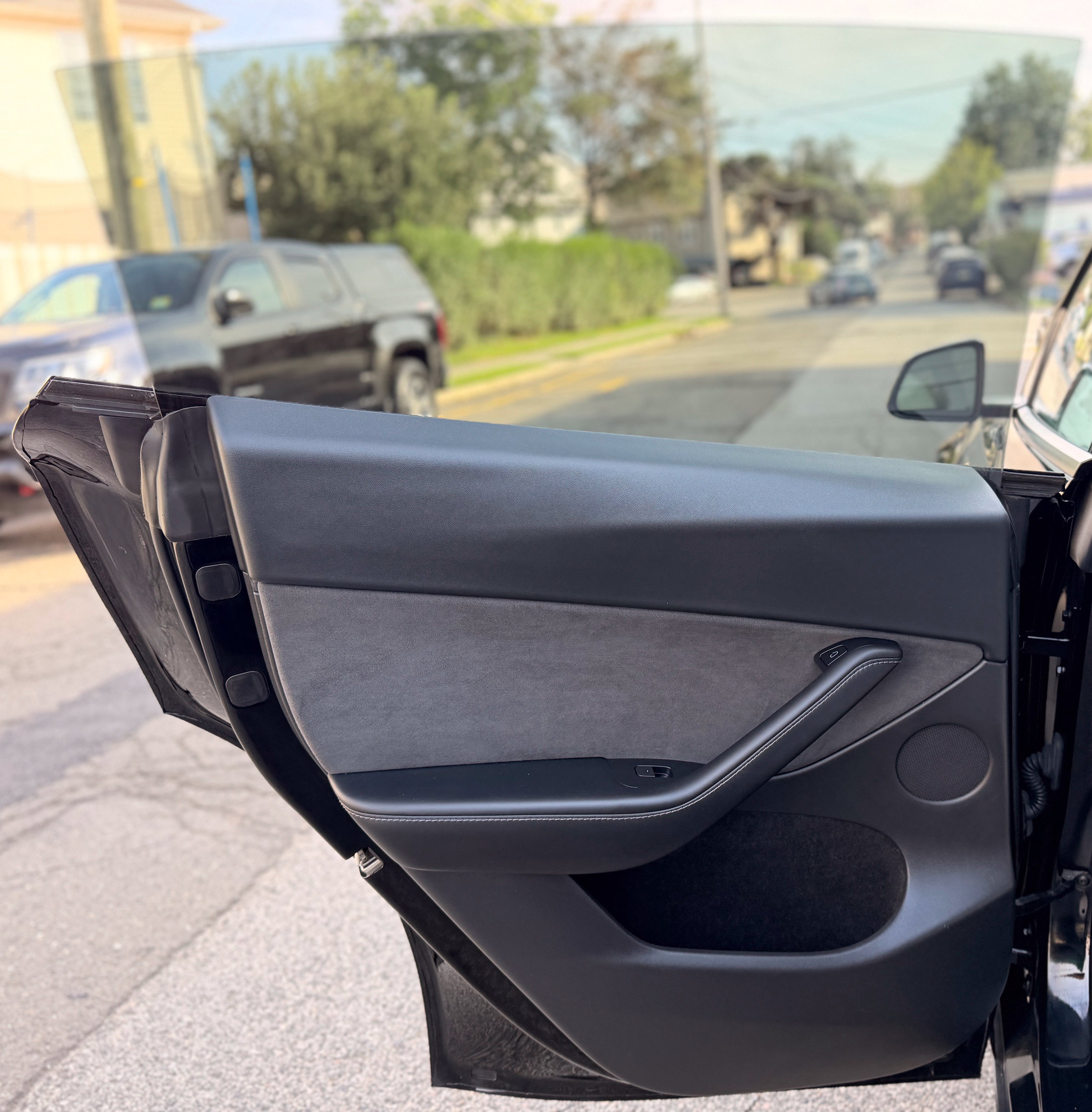 Used 2023 Tesla Model Y Performance AWD/4WD image 17