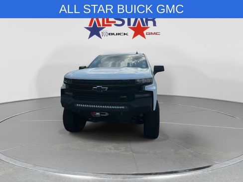 Used 2019 Chevrolet Silverado 1500 LT Trail Boss AWD/4WD image 2