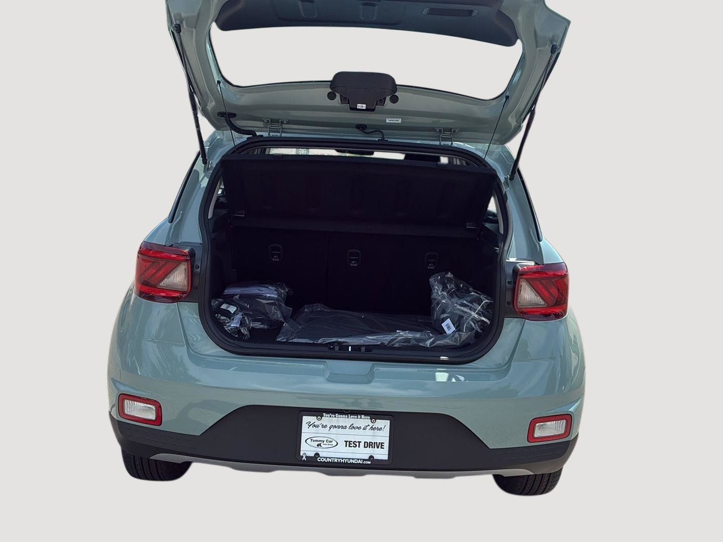 Used 2026 Hyundai Venue SEL FWD image 21