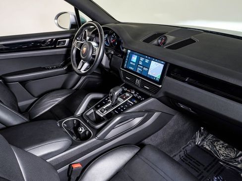 Used 2020 Porsche Cayenne AWD/4WD image 14