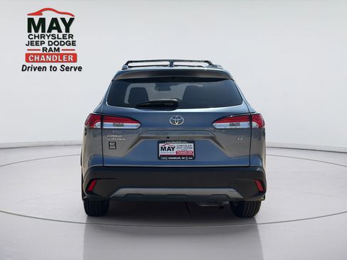Used 2024 Toyota Corolla Cross LE FWD image 6