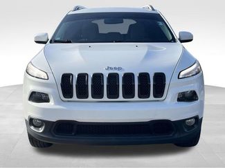 Used 2016 Jeep Cherokee Latitude video 2