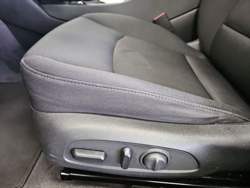 Used 2023 Chevrolet Malibu LT image 27