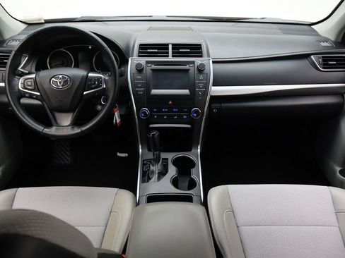 Used 2017 Toyota Camry SE image 24
