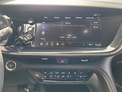 Used 2023 Buick Envision Essence image 22