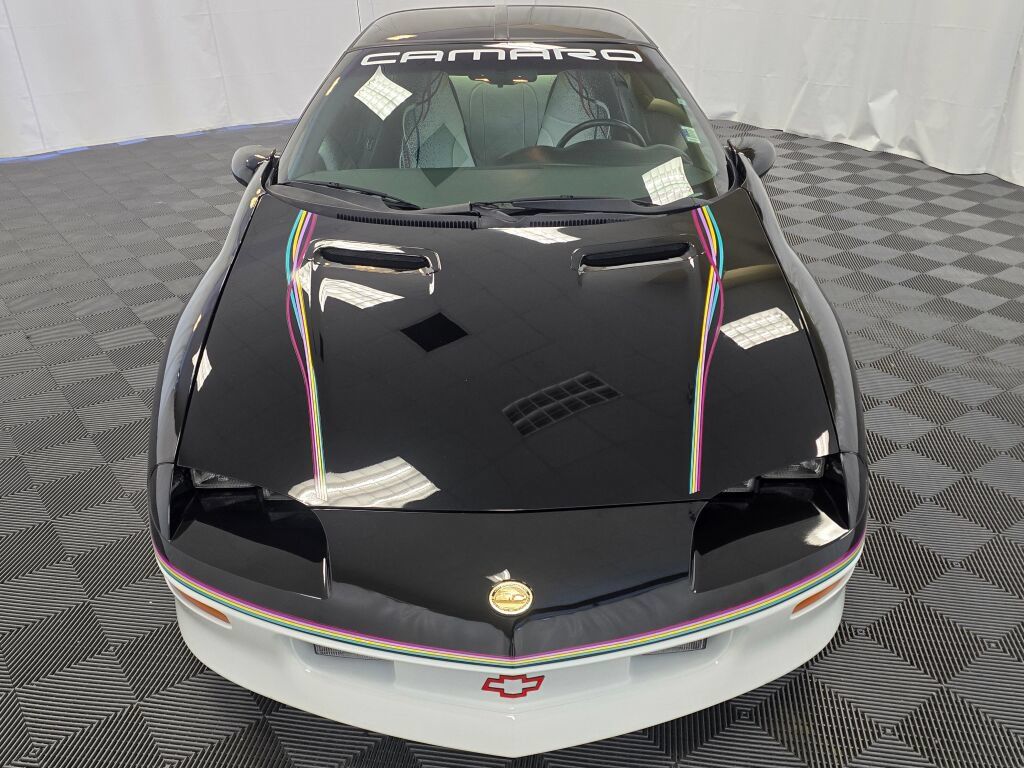 Used 1993 Chevrolet Camaro Z28 RWD image 9