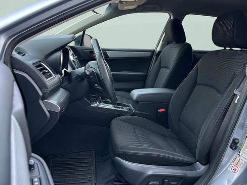 Used 2018 Subaru Outback 2.5i Premium AWD/4WD image 24