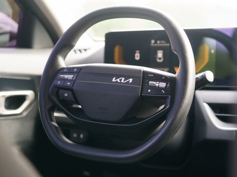 Used 2025 Kia K4 FWD image 17