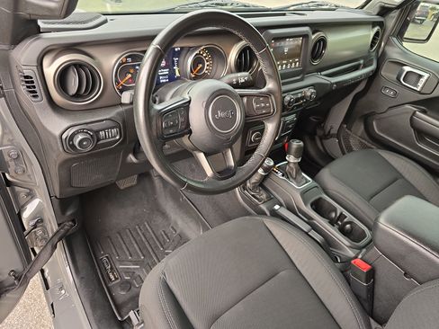 Used 2020 Jeep Wrangler Sport AWD/4WD image 15