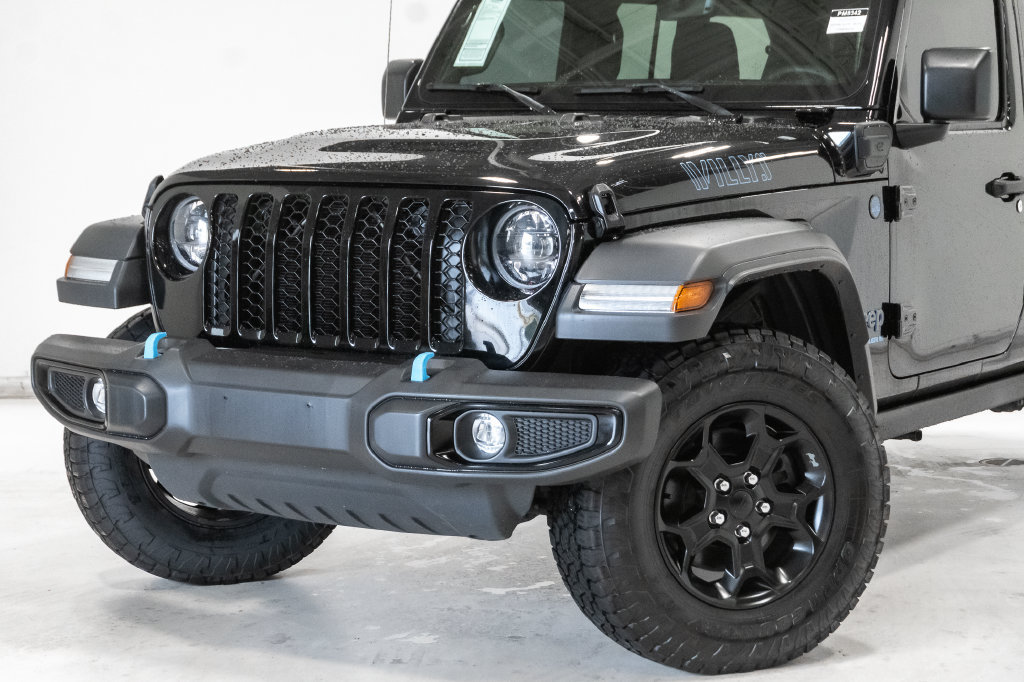 Used 2023 Jeep Wrangler Unlimited w/ 8.4" Radio Group AWD/4WD image 2