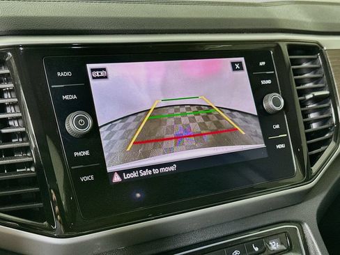 Used 2022 Volkswagen Atlas SE w/ Panoramic Sunroof Package FWD image 23