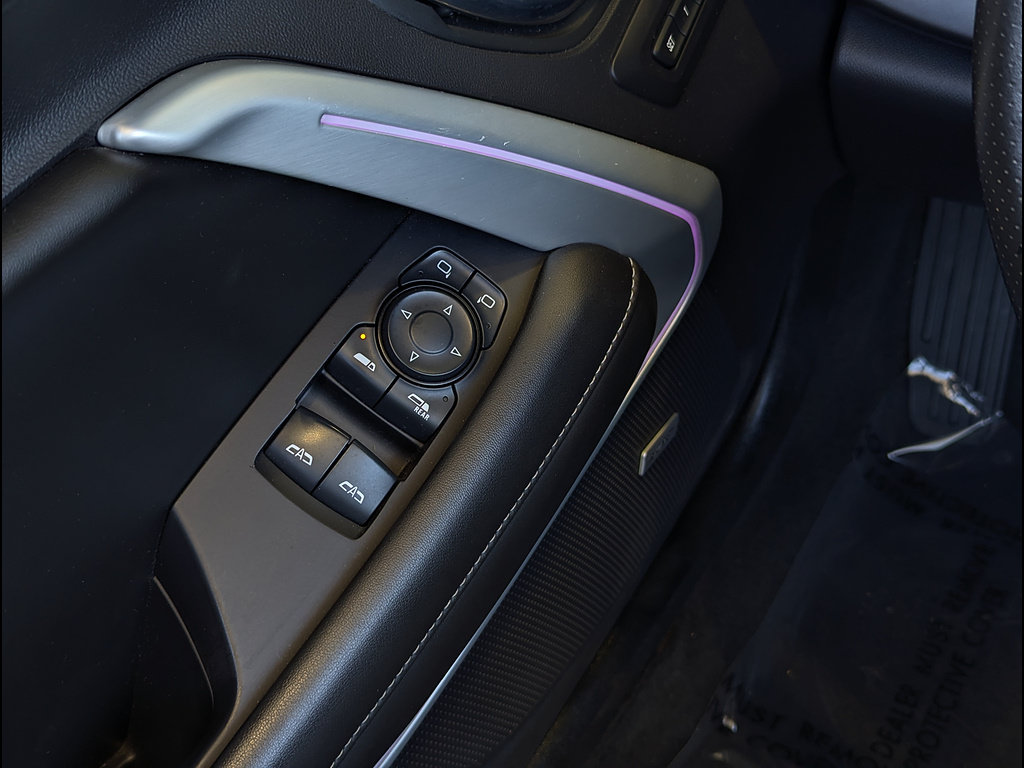 Used 2016 Chevrolet Camaro SS RWD image 28