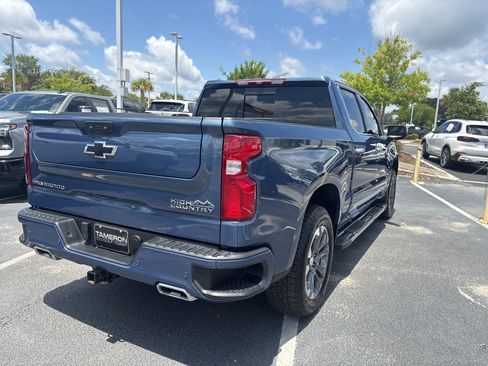 Used 2024 Chevrolet Silverado 1500 High Country w/ Z71 Off-Road Package AWD/4WD image 12